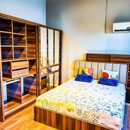 Sea View Luxury Near Akra Appartamento